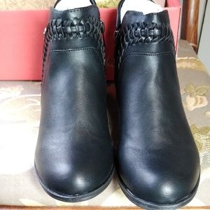 american rag audra ankle booties